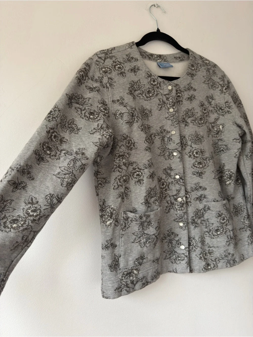 Classic Elements Gray Floral Button-Front Jacket